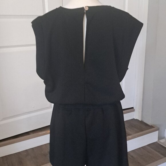 Ofeefan cap sleeves, drawstring. Crewneck, Black Romper  Size 16 XL - Picture 5 of 10
